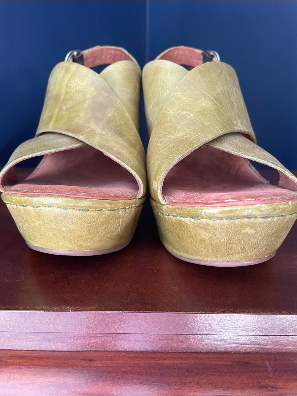 Born Olive Green Leather Wedge Straps Slingbacks Sandals Size 9 - Picture 3 of 14